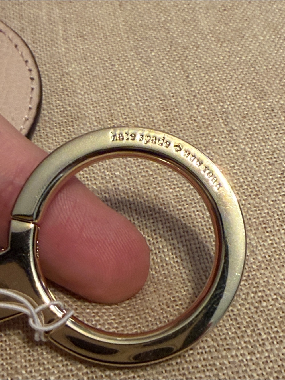 kate spade Blush Pink Pebbled Leather Round Mirror/Key Chain - Picture 5 of 8